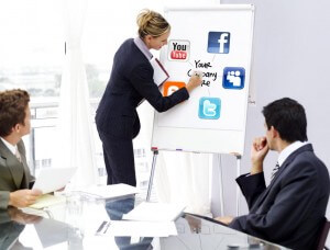 4-Expertise---Creative-Social-Media---Social-Media-Account-Manager-052312